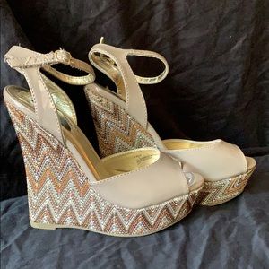Steven Madden “wild” chevron glitter wedges